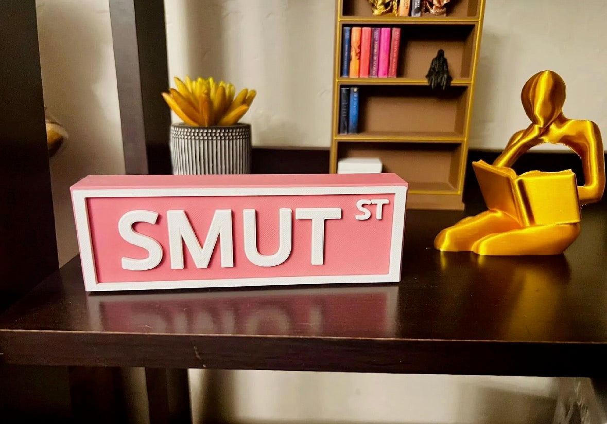 Smut Street Sign