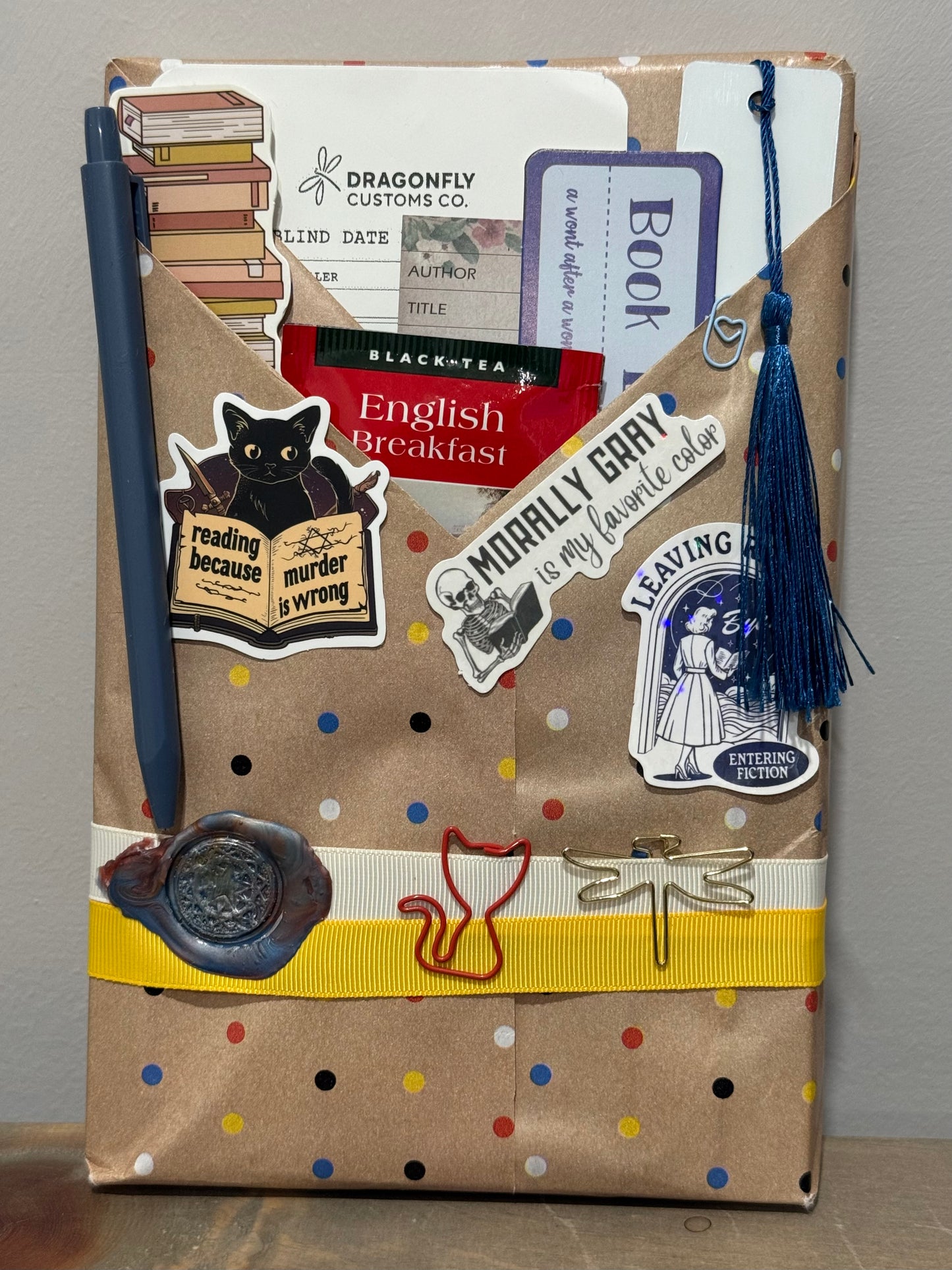 Blind Date with a Book - Mystery - Like New