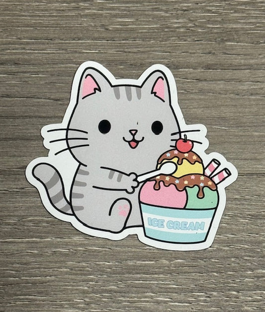 Magnet - Cat Eating Ice Cream